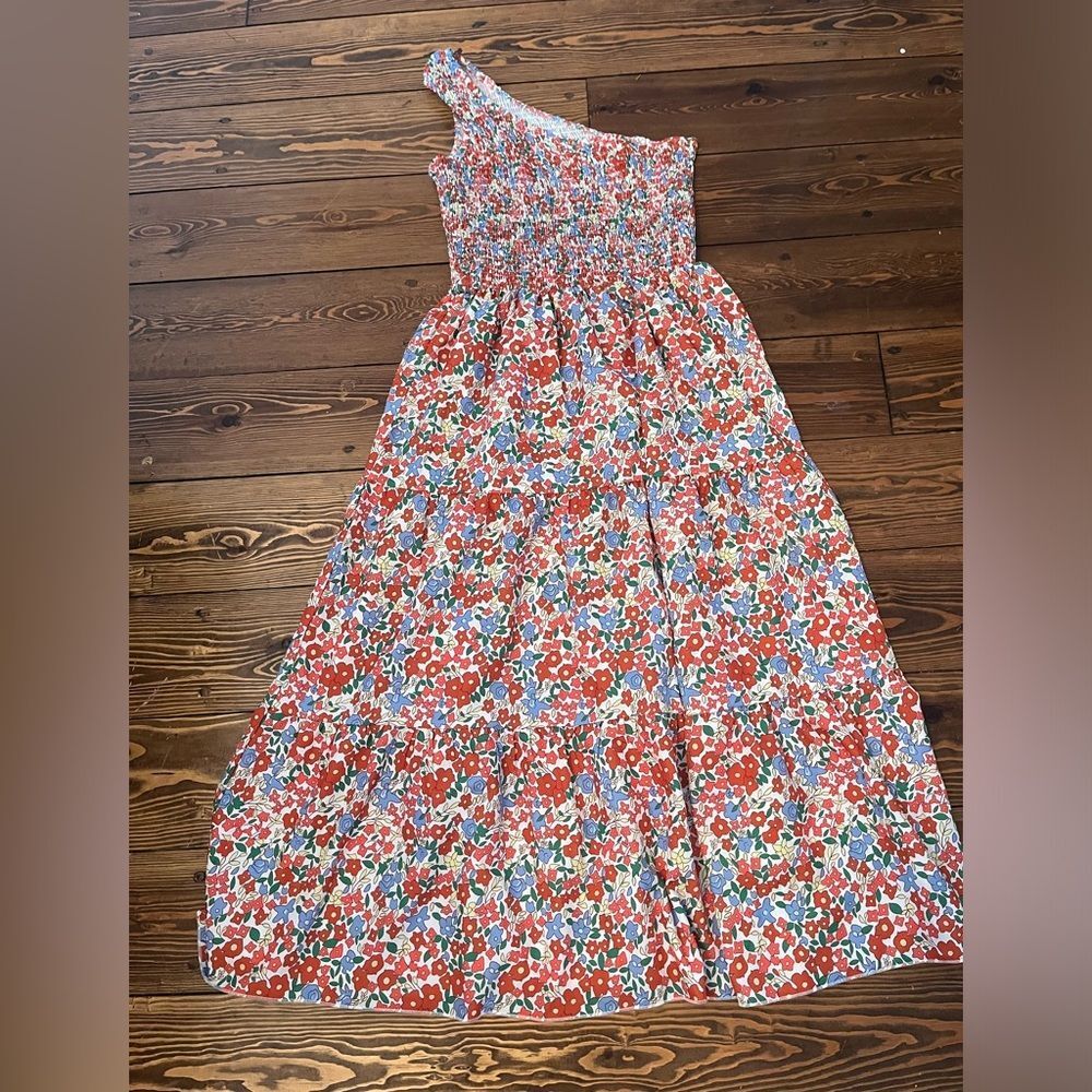 💐 Size medium one shoulder smocked floral midi dress🌸 - Picture 3 of 4